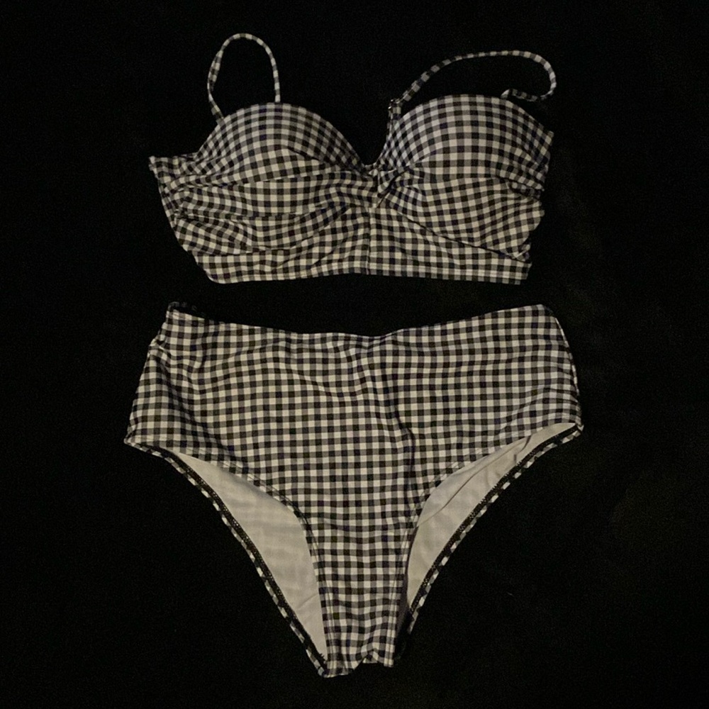 SHEIN Black and white checkered bathing suit